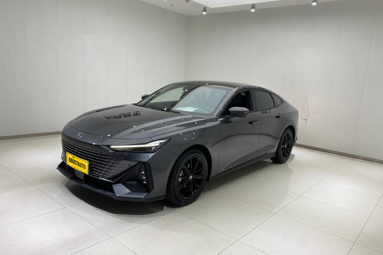 Changan UNI-V  2022,1.5