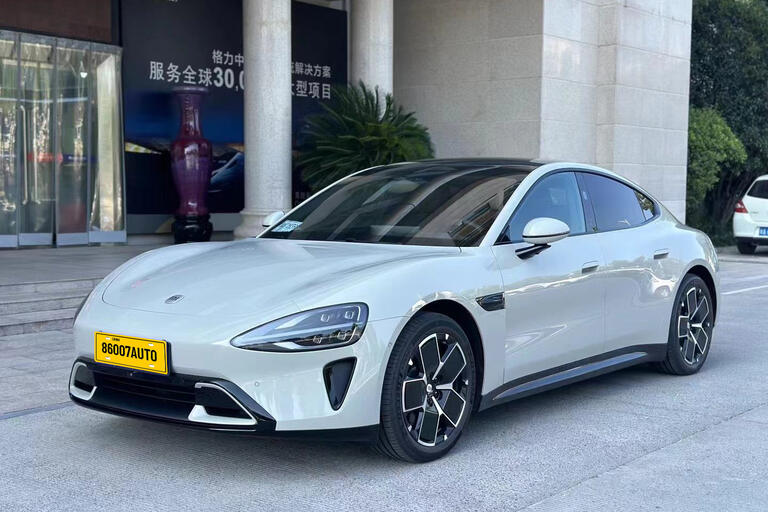 Xiaomi SU7 2024