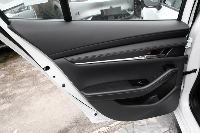 Mazda3 2.0,2023