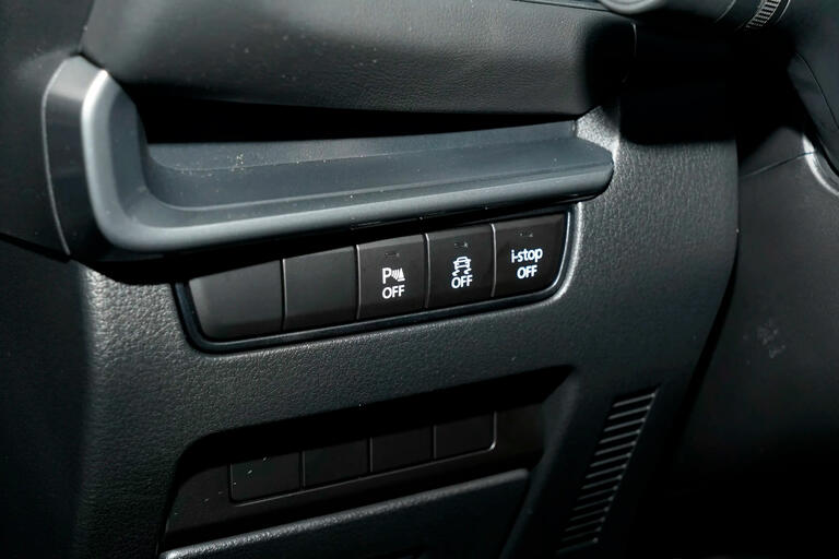 Mazda3-20-2023-1
