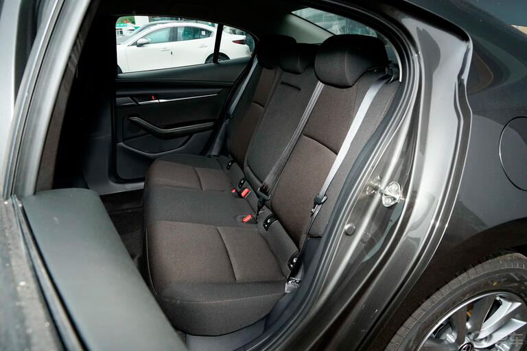 Mazda3-20-2023-1