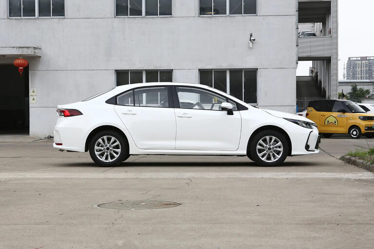 Toyota Corolla 2024, 1.2