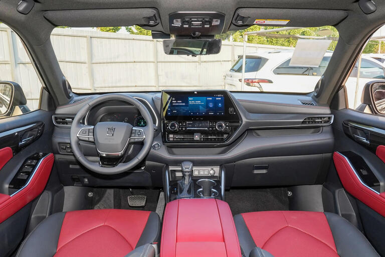 Toyota Kluger 4WD 2024, 2.0