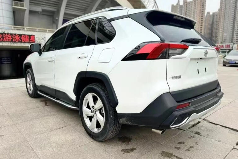 Toyota RAV4 2021,2.0