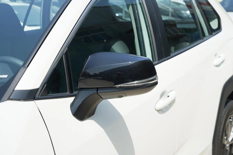 Toyota RAV4 2024,2.0