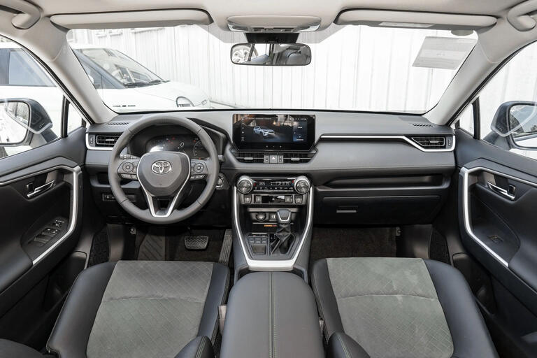 Toyota RAV4 2024,2.0