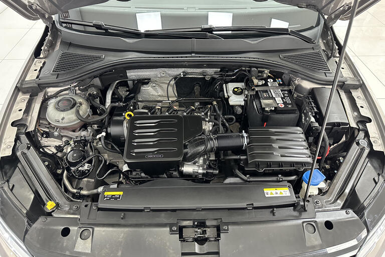 Volkswagen Bora 2021, 1.5