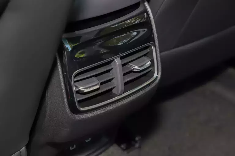 Roewe i6 MAX 2020