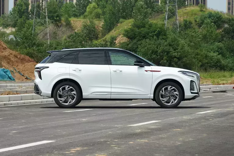 Hongqi HS3 2023