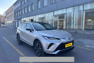 Toyota Venza, 2022 2.0