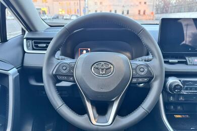 Toyota RAV4, 2024 2.0